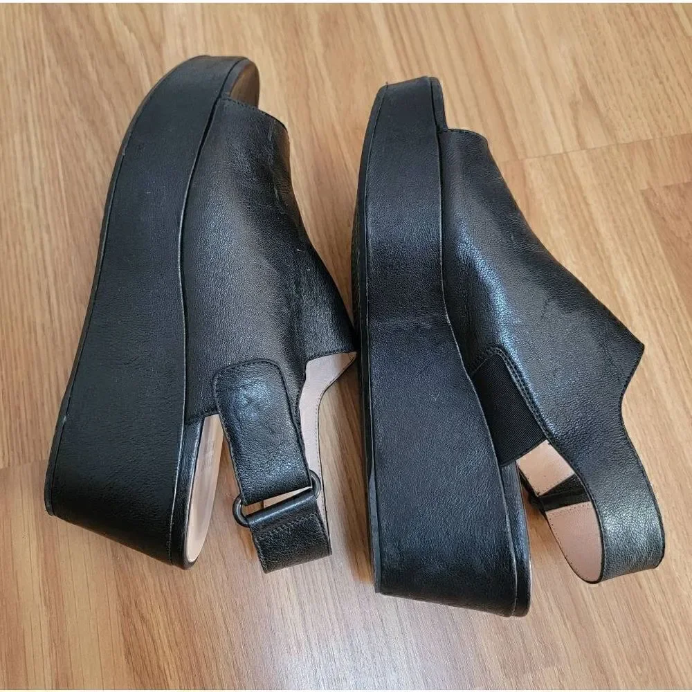 Stuart Weitzman OffSet Peep-Toe
Platform Sandals 7 - Picture 4 of 8